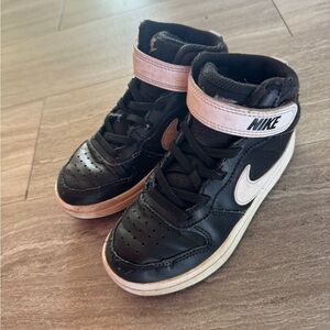 Nike Kids Black and White Sneakers